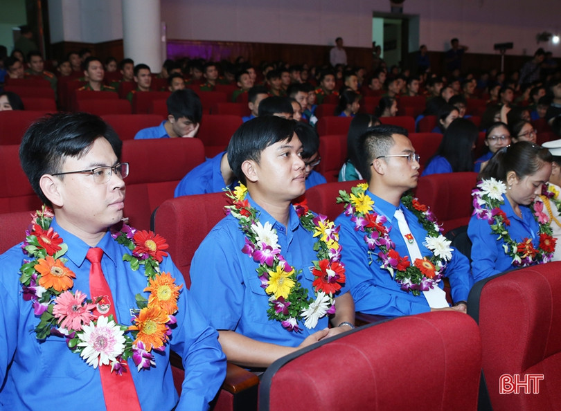 Đặc sắc chương trình nghệ thuật “Theo dấu chân Bác”