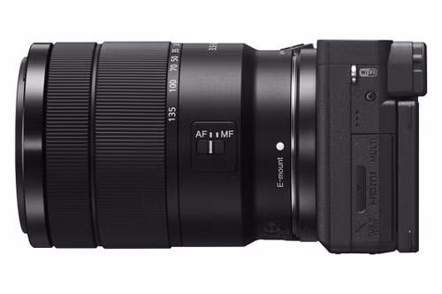 Máy ảnh lấy nét nhanh nhất thế giới về Việt Nam với giá 22,99 triệu