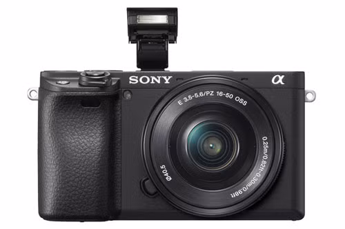 Máy ảnh lấy nét nhanh nhất thế giới về Việt Nam với giá 22,99 triệu