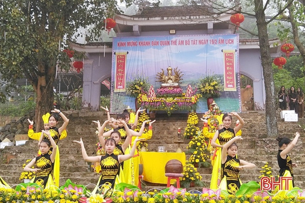 Can Lộc tổ chức chính lễ chùa Hương Tích 2019