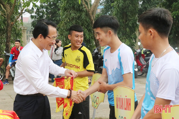 Gần 200 vận động viên tranh tài Giải bóng chuyền nam Nghi Xuân năm 2019