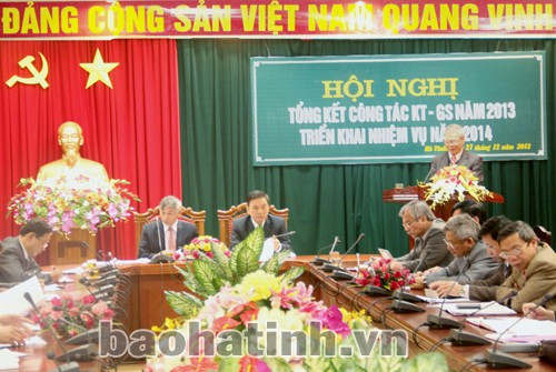 Đồng chí Nguyễn Quảng Yên - Ủy viên UBKT trung ương phát biểu chỉ đạo hội nghị