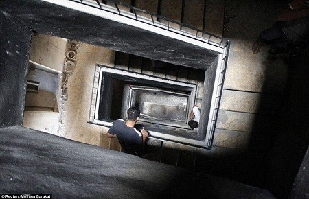 Chất lượng những bức ảnh do Barakat thực hiện được đánh giá khá cao, anh đã phản ánh chân thực và sinh động cuộc sống của người dân trong vùng bất ổn.