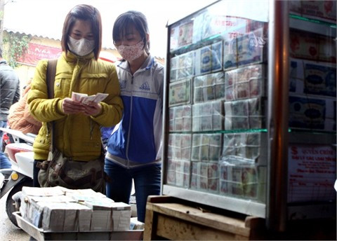 Đưa tiền lẻ cũ ra lưu thông, không in tiền mệnh giá nhỏ ảnh 1