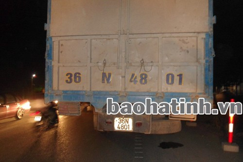 Tài xế xe tải bỏ trốn khỏi hiện trường sau khi vụ va quệt xảy ra