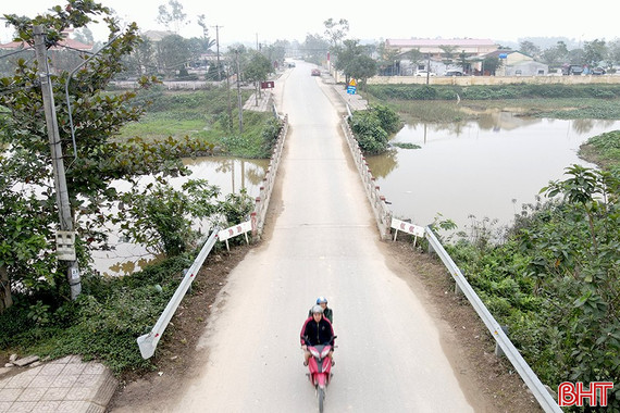 Tìm giải pháp tháo “nút cổ chai” 4 cây cầu ở phường Hà Huy Tập