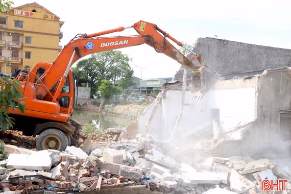 Hỗ trợ người dân dời dọn, bàn giao mặt bằng dự án Khu đô thị sinh thái Nam Cầu Phủ
