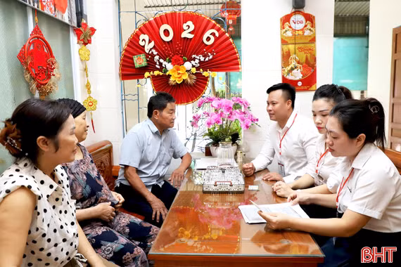 Phường đầu tiên ở Hà Tĩnh ra mắt mô hình "Dịch vụ công lưu động" phục vụ tận nhà