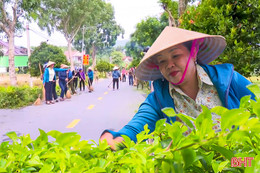 Nữ Bí thư Chi bộ đi đầu, bước trước trong xây dựng nông thôn mới