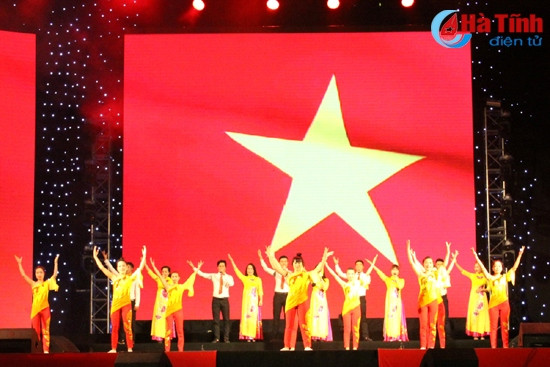 Sôi động đêm hội “Tôi yêu Bia Sài Gòn” ảnh 1