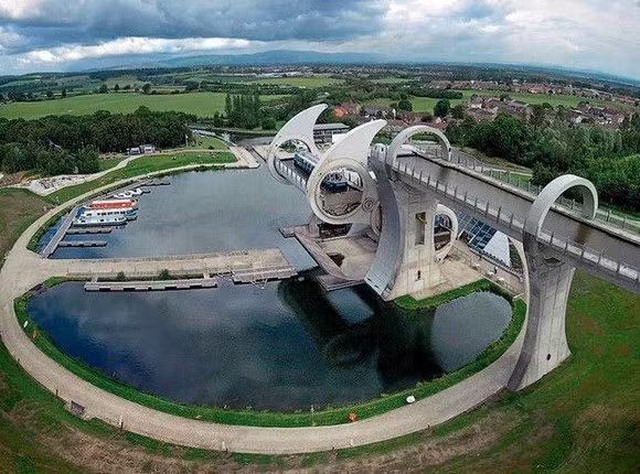 Những thang máy "khổng lồ" và kỳ dị nhất thế giới ảnh 3 Những thang máy "khổng lồ" và kỳ dị nhất thế giới ảnh 3