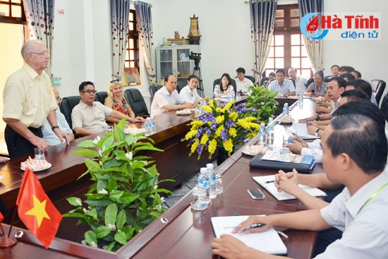 Tỷ phú Rudolf Walther thăm Đại học Hà Tĩnh và CĐ Nghề Việt - Đức ảnh 3