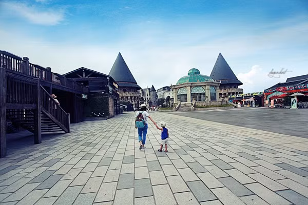 Bộ ảnh đẹp 'Cha mẹ đưa con đi khắp Việt Nam' ảnh 9