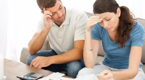 Ức chế vì chồng không kiếm được tiền ảnh 1