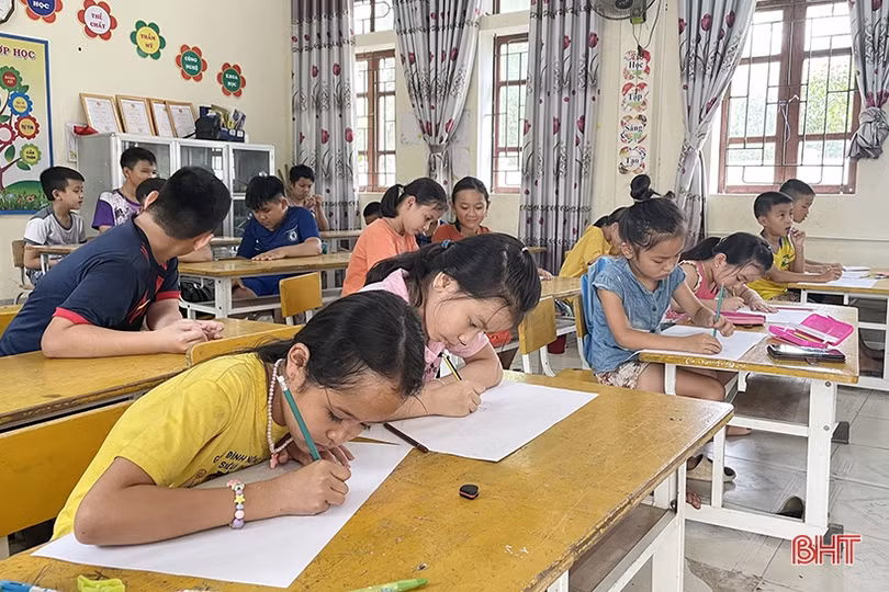 Học sinh huyện miền núi Hà Tĩnh vẽ tranh “Thiếu nhi Việt Nam - Cuba thắm tình đoàn kết”