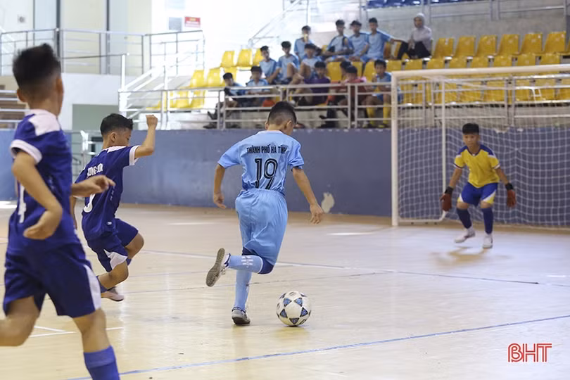 Xác định 2 đội vào chung kết Giải Bóng đá nhi đồng Hà Tĩnh