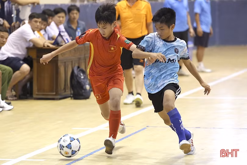 Xác định 2 đội vào chung kết Giải Bóng đá nhi đồng Hà Tĩnh