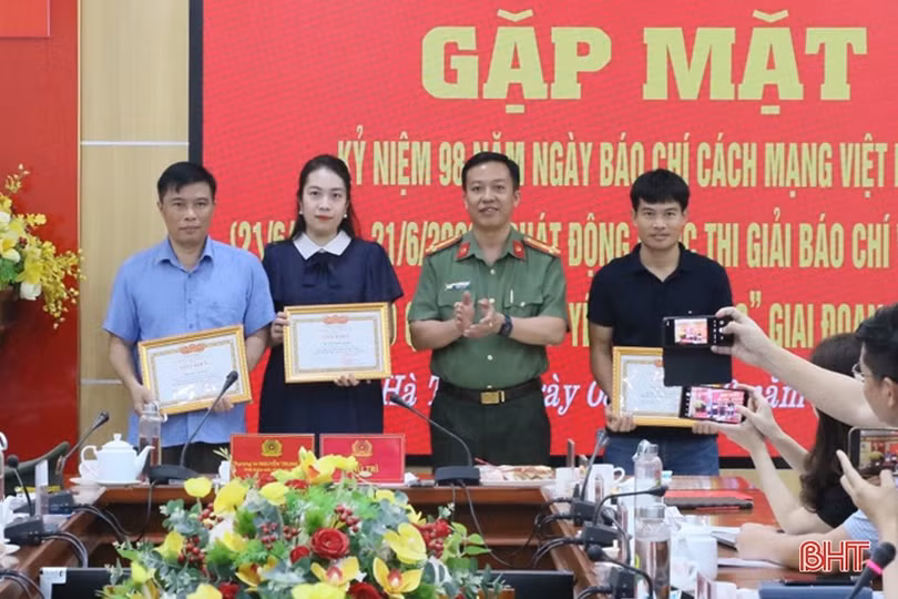 Báo chí đóng vai trò tích cực trong công tác đảm bảo an ninh trật tự