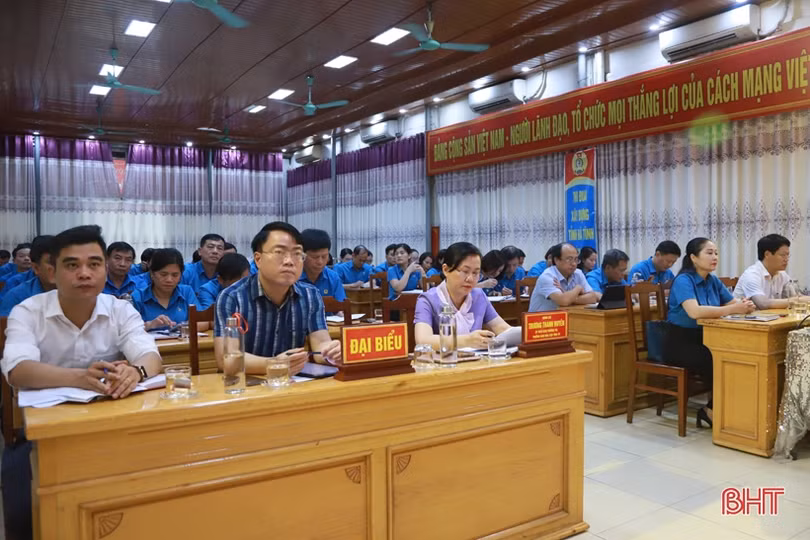 Công đoàn Hà Tĩnh thi đua hướng tới đại hội lần thứ XIX 