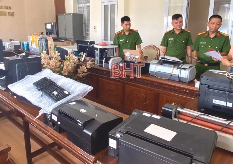 Công an TP Hà Tĩnh phá đường dây làm hàng nghìn bằng cấp, giấy tờ giả