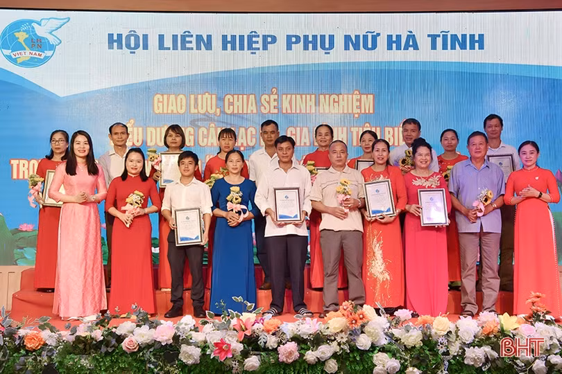 Hà Tĩnh biểu dương điển hình trong thực hiện mô hình “Gia đình 5 có - Nông thôn mới kiểu mẫu”