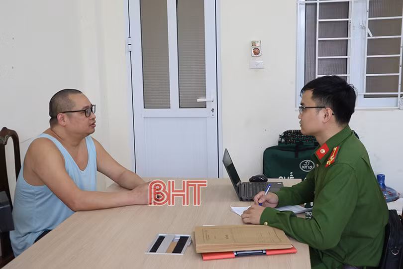 Công an TP Hà Tĩnh phá đường dây làm hàng nghìn bằng cấp, giấy tờ giả