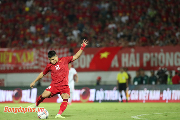 Việt Nam vs Syria: Thách thức cho HLV Troussier