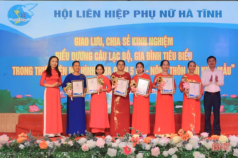 Hà Tĩnh biểu dương điển hình trong thực hiện mô hình “Gia đình 5 có - Nông thôn mới kiểu mẫu”