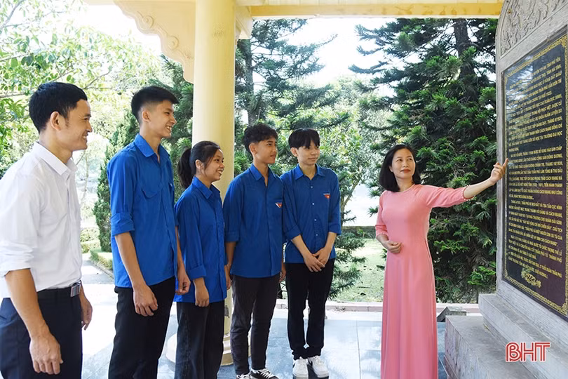 Nhân lên niềm tự hào dân tộc từ hoạt động kỷ niệm ngày sinh các lãnh đạo tiền bối