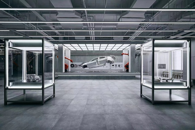 Tesla lắp ráp xe điện trong 45 giây