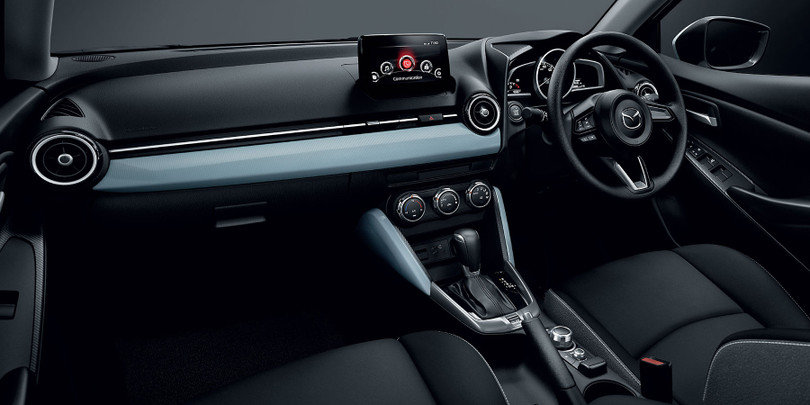 Mazda2 bản nâng cấp giá từ 17.000 USD