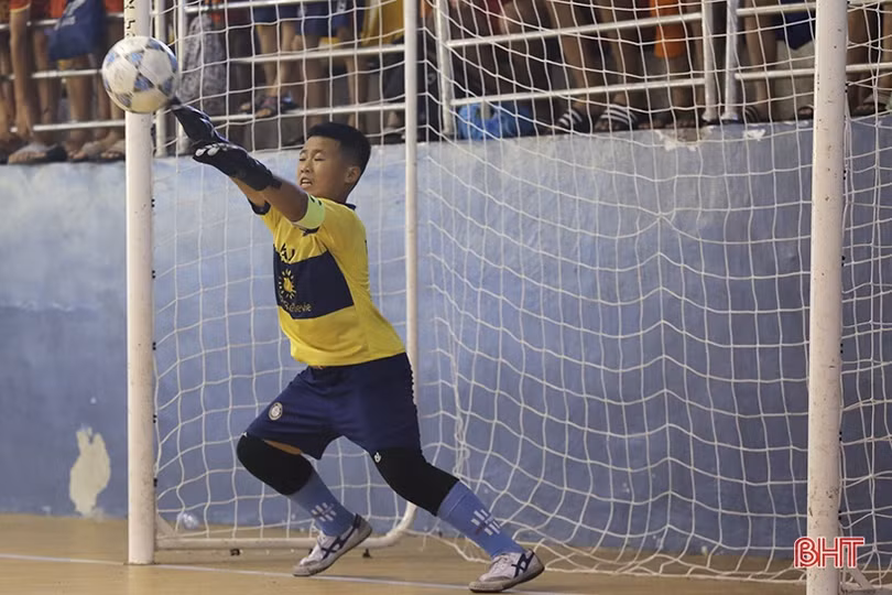 Xác định 2 đội vào chung kết Giải Bóng đá nhi đồng Hà Tĩnh