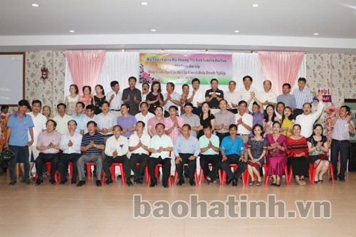 Giao lưu văn nghệ với bà con Việt kiều tại Nakhon Phanom