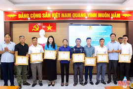 Thạch Hà khen thưởng 20 điển hình hoạt động công đoàn