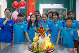 Trung thu đến sớm với Làng trẻ em mồ côi Hà Tĩnh