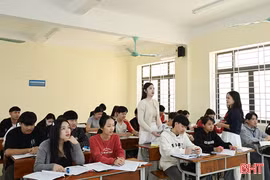 Sẽ có thêm nhiều chính sách hỗ trợ lưu học sinh Lào tại Hà Tĩnh