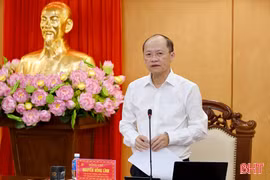 Đổi mới tư duy, tăng cường phối hợp, nâng cao chất lượng tham mưu, phục vụ cấp ủy
