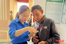 Hà Tĩnh tích cực hướng dẫn sử dụng Sổ tay đảng viên điện tử