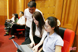 Bồi dưỡng nghiệp vụ cán bộ - bước chuẩn bị cần thiết cho mô hình chính quyền địa phương 2 cấp