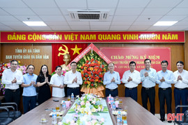 Lãnh đạo tỉnh chúc mừng ngày truyền thống ngành Dân vận và Kiểm tra Đảng
