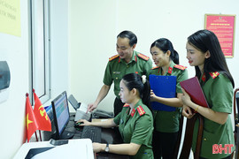 Tích cực ứng dụng công nghệ thông tin trong công tác Đảng