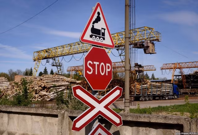 cau chuyen phia sau duong ham tinh yeu noi tieng