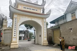 Cổng làng ở Hà Tĩnh sau sáp nhập: giữ lại hay dỡ bỏ?