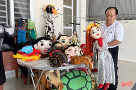 Người giữ hồn Trung thu bằng nghệ thuật múa rối 