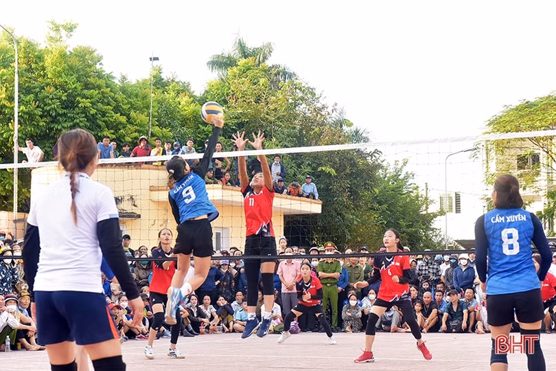 Hương Khê vô địch Giải Bóng chuyền nữ Đại hội TDTT Hà Tĩnh
