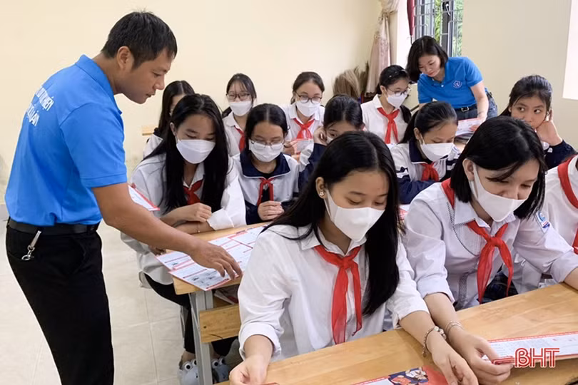 Kinh nghiệm duy trì 100% tỷ lệ bao phủ BHYT học sinh từ các đơn vị dẫn đầu ở BHXH Hà Tĩnh