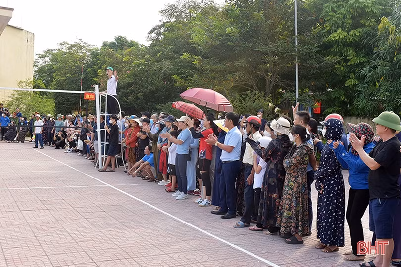 11 đội tranh tài Giải Bóng chuyền nữ Đại hội TDTT Hà Tĩnh