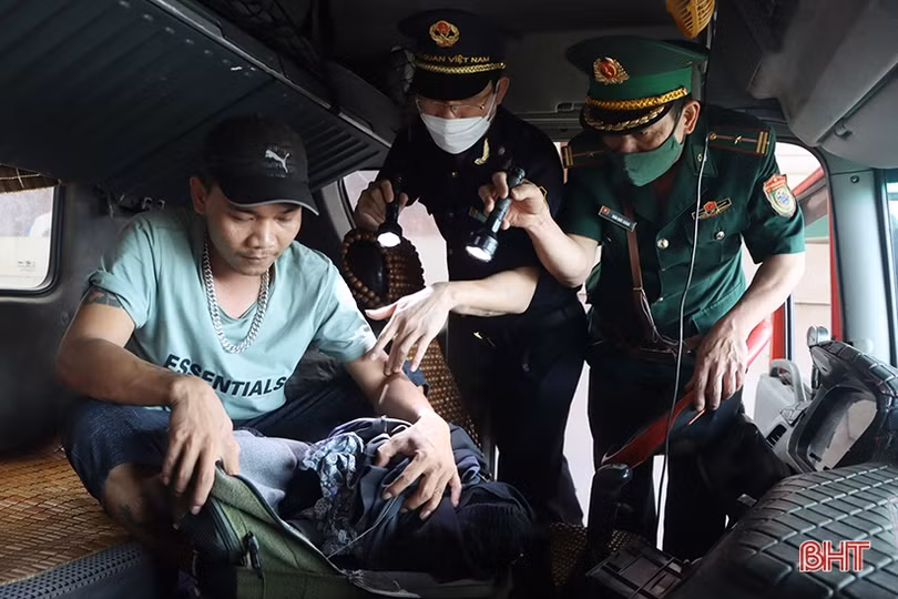 Hải quan Hà Tĩnh đo thời gian giải phóng hàng hóa tại cửa khẩu Cầu Treo