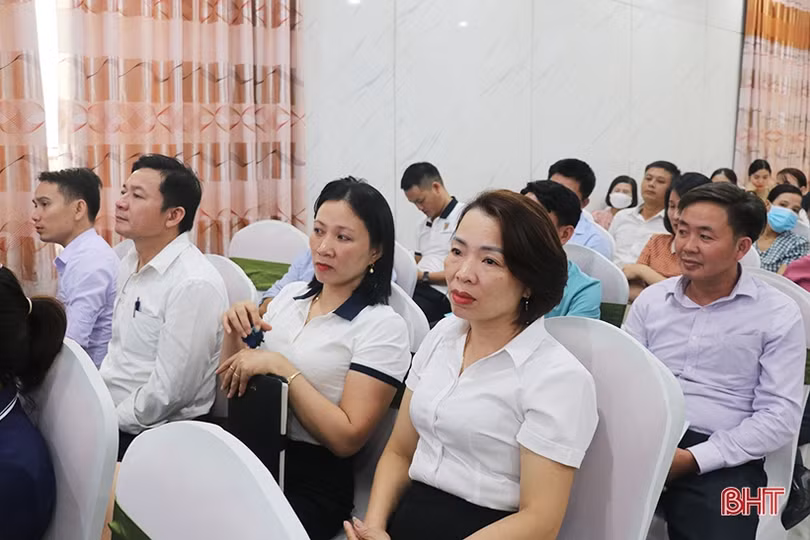 Hướng dẫn áp dụng pháp luật tiếp cận thông tin ở cấp cơ sở cho công chức tư pháp Hà Tĩnh