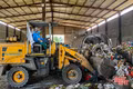 Tăng cường quản lý hoạt động phân loại, thu gom, vận chuyển, tập kết và xử lý chất thải rắn